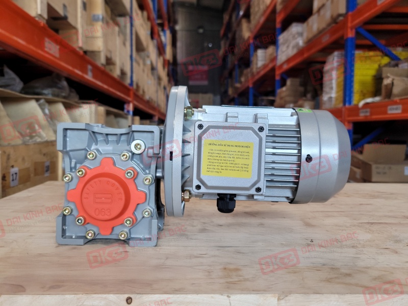 MOTOR HỘP SỐ CỐT ÂM