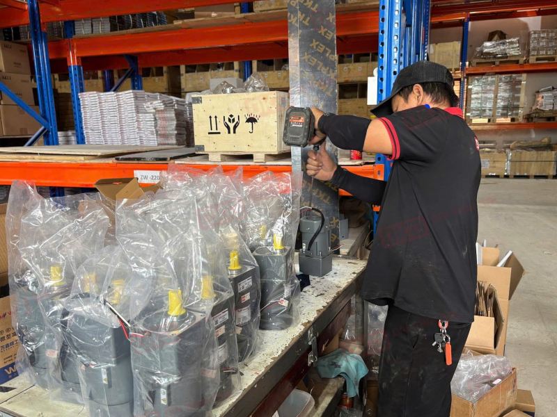 tong hop Motor-giam-toc-mini-6w 60YS06WGV22 + 60GK-30-H