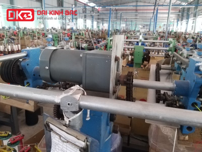 ung-dung-Motor-giam-toc-mini-120W 90YS120WGV22 + 90GF-150-H