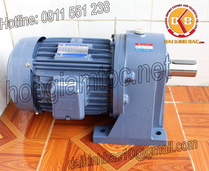 Motor giảm tốc tunglee chân đế 3.7kw