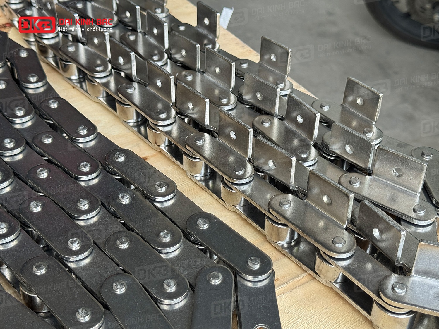 PHÂN BIỆT CÁC LOẠI XÍCH CON LĂN CÔNG NGHIỆP THÔNG DỤNG