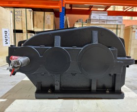 Hộp giảm tốc ZQ 350