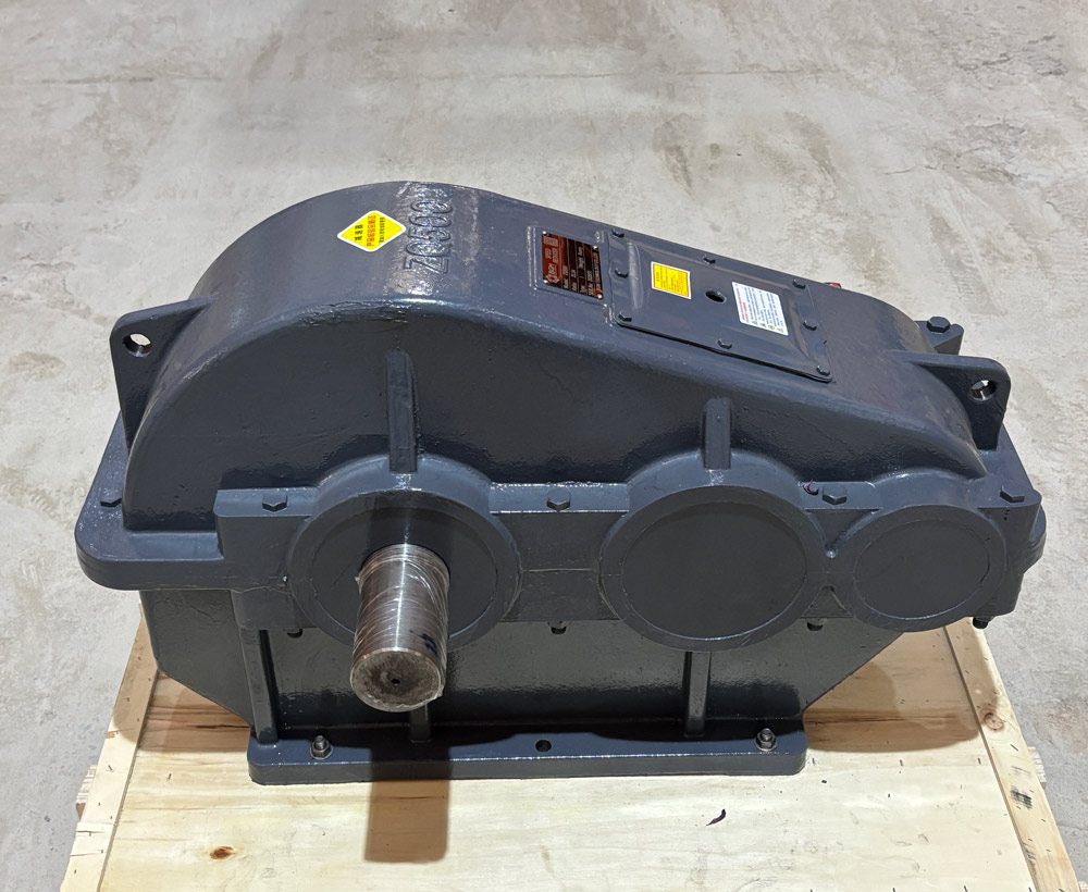 Hộp giảm tốc ZQ 500