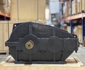 Hộp giảm tốc ZQ 850